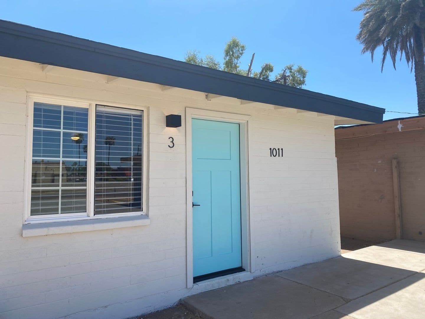 Phoenix Apartment: 1011 E Amelia Avenue