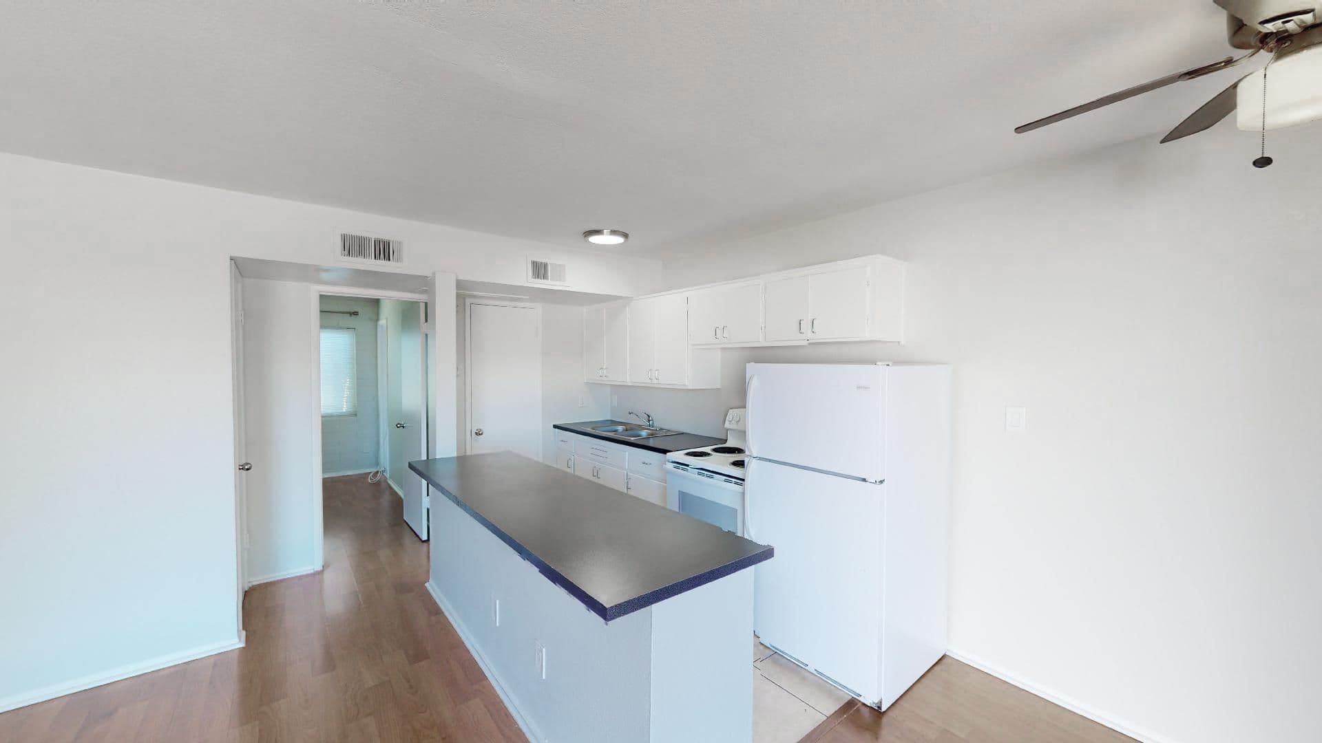 Phoenix Apartment: 1716 E Ocotillo Road