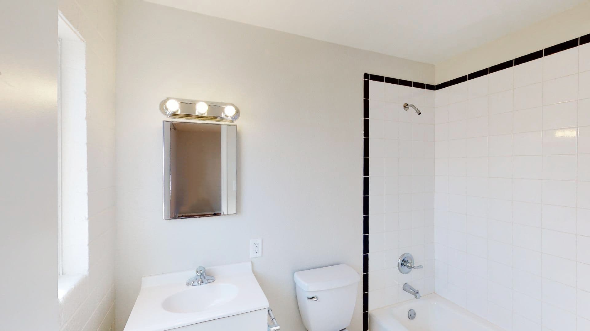 Phoenix Apartment: 1716 E Ocotillo Road