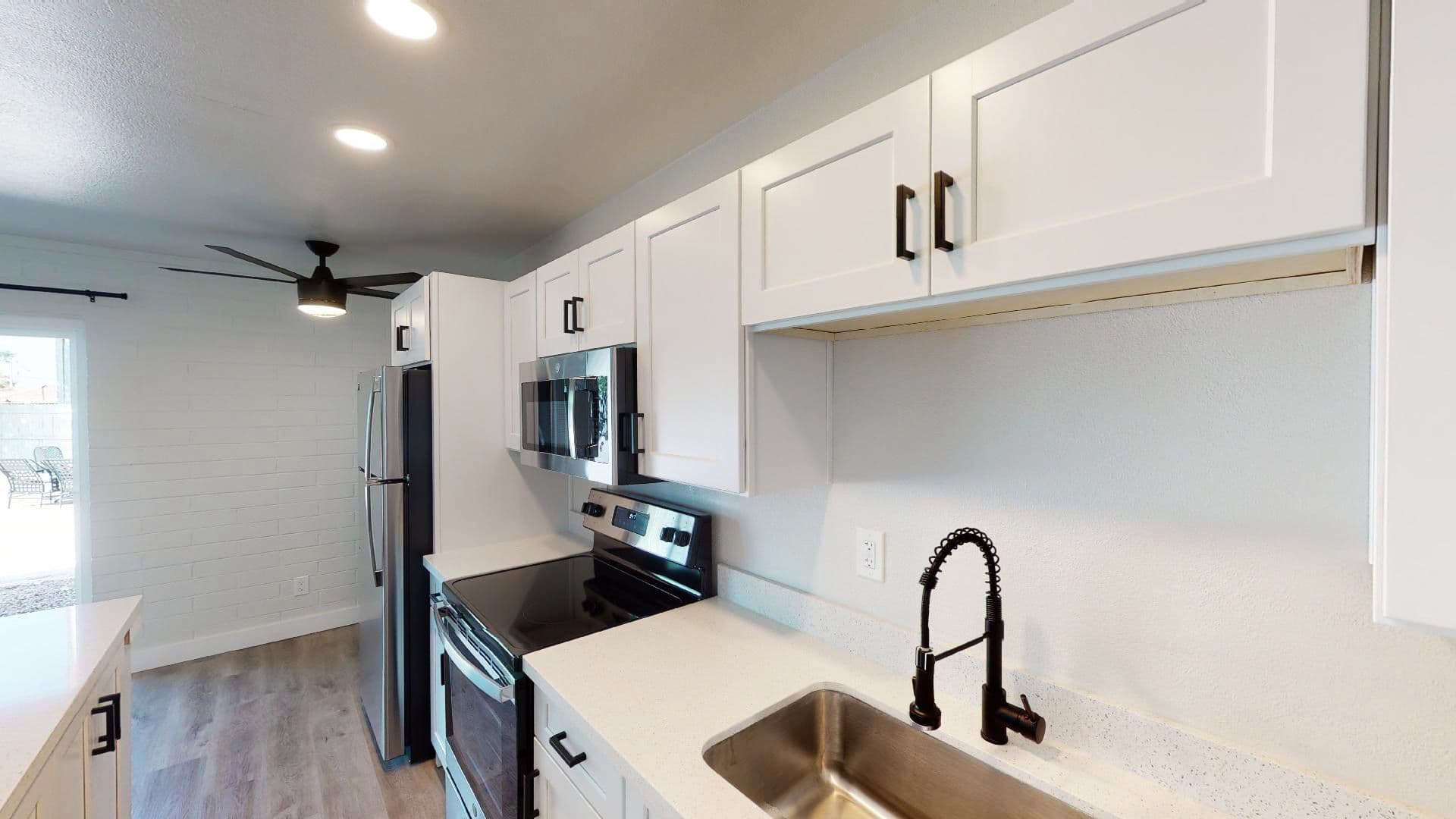 Phoenix Apartment: 1716 E Ocotillo Road