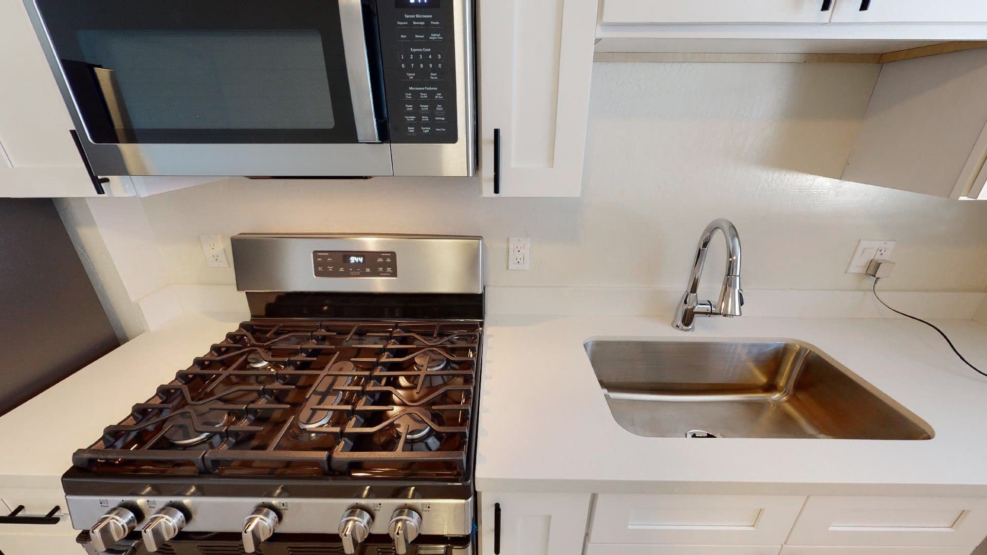 Phoenix Apartment: 1011 E Amelia Avenue