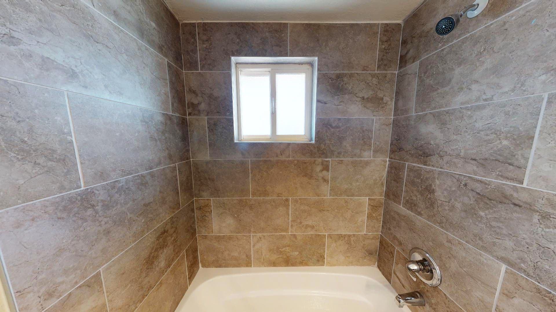 Phoenix Apartment: 1011 E Amelia Avenue
