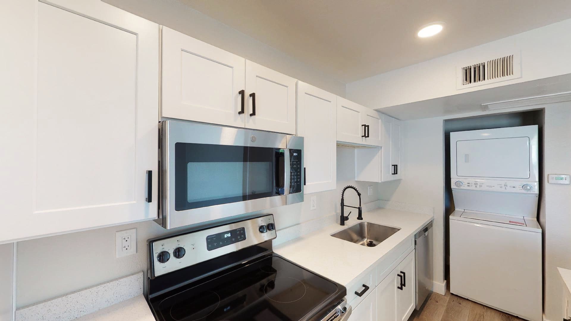 Phoenix Apartment: 1716 E Ocotillo Road