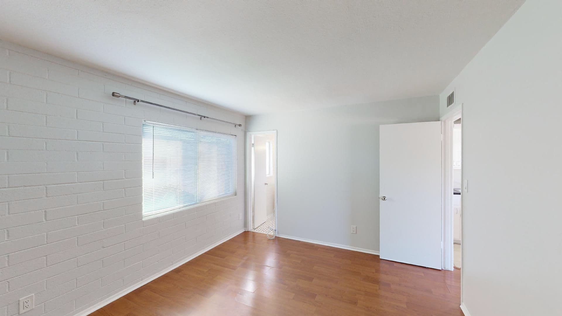 Phoenix Apartment: 1716 E Ocotillo Road
