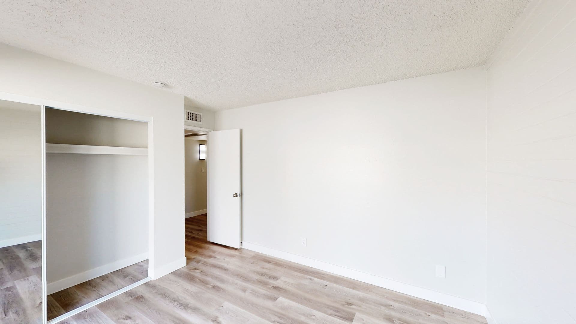 Phoenix Apartment: 1712 E Ocotillo Road
