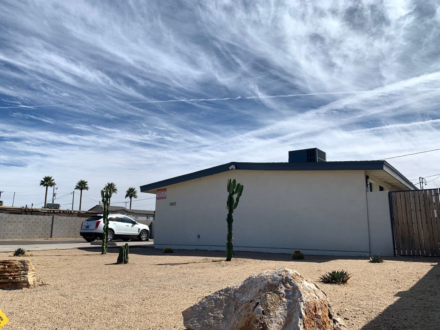 Phoenix Apartment: 1011 E Amelia Avenue