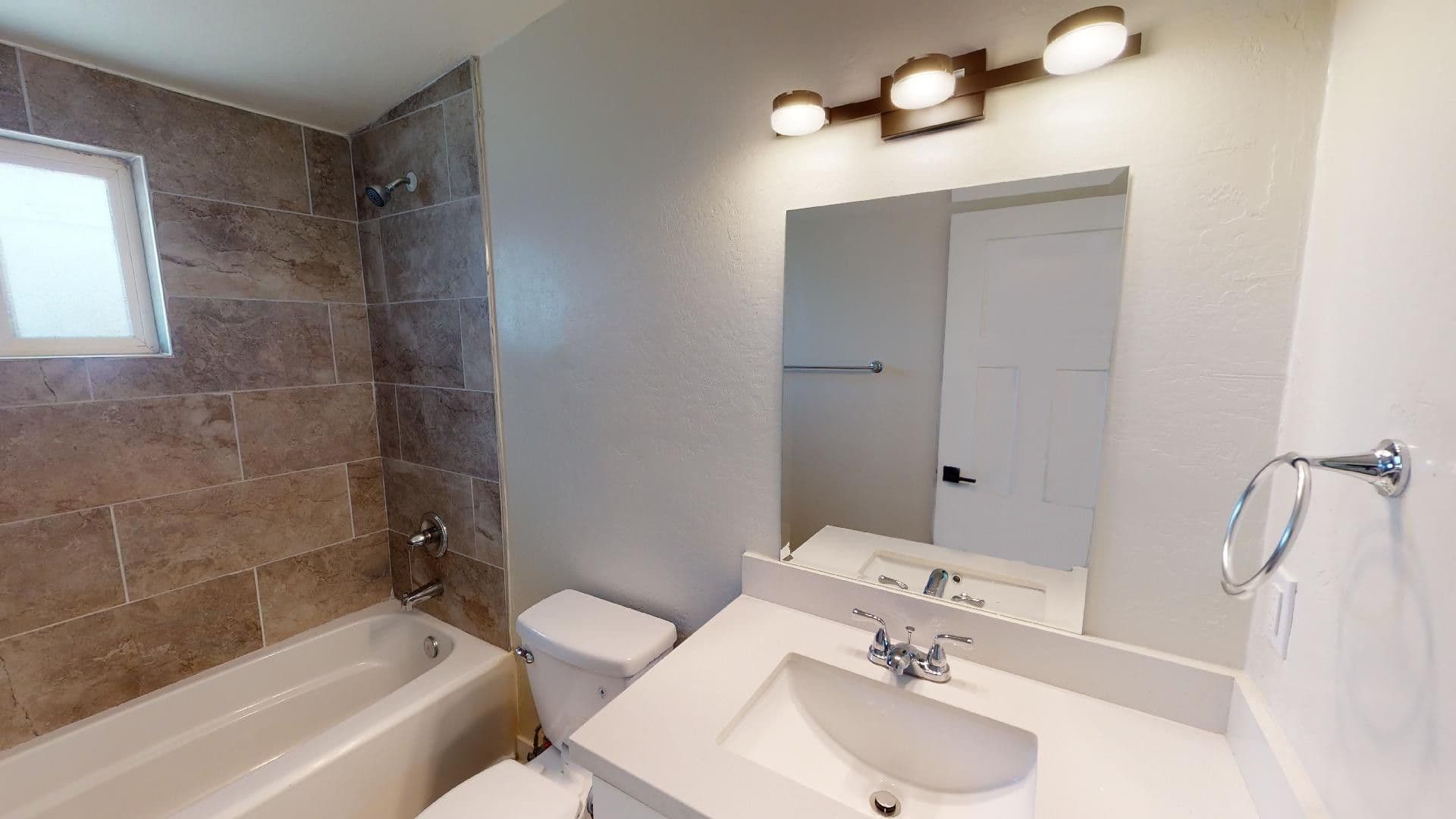 Phoenix Apartment: 1011 E Amelia Avenue
