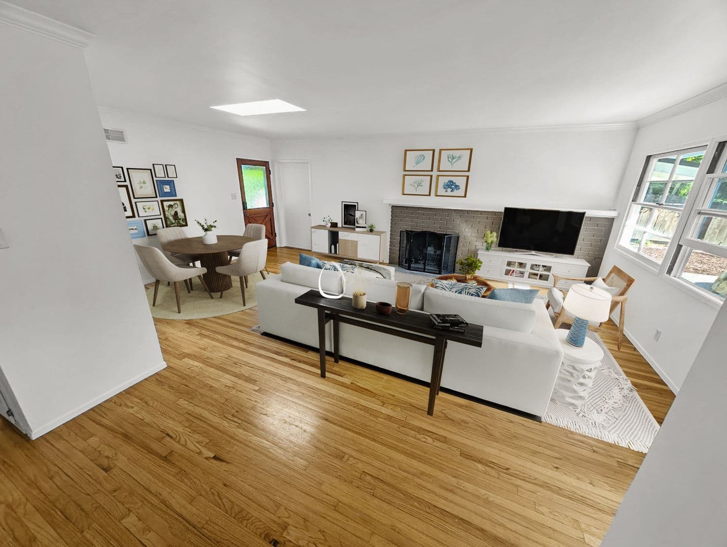 Santa Barbara House: 338 Apple Grove Lane