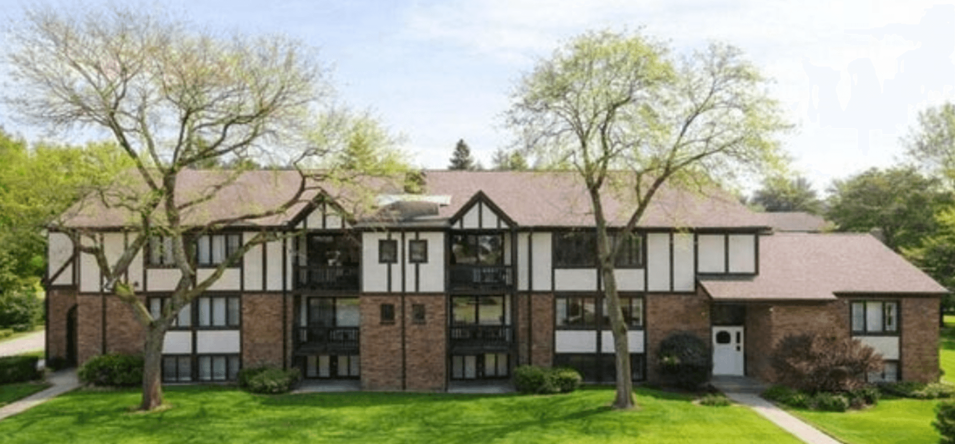 East Lansing House: 6165 A Innkeepers Court