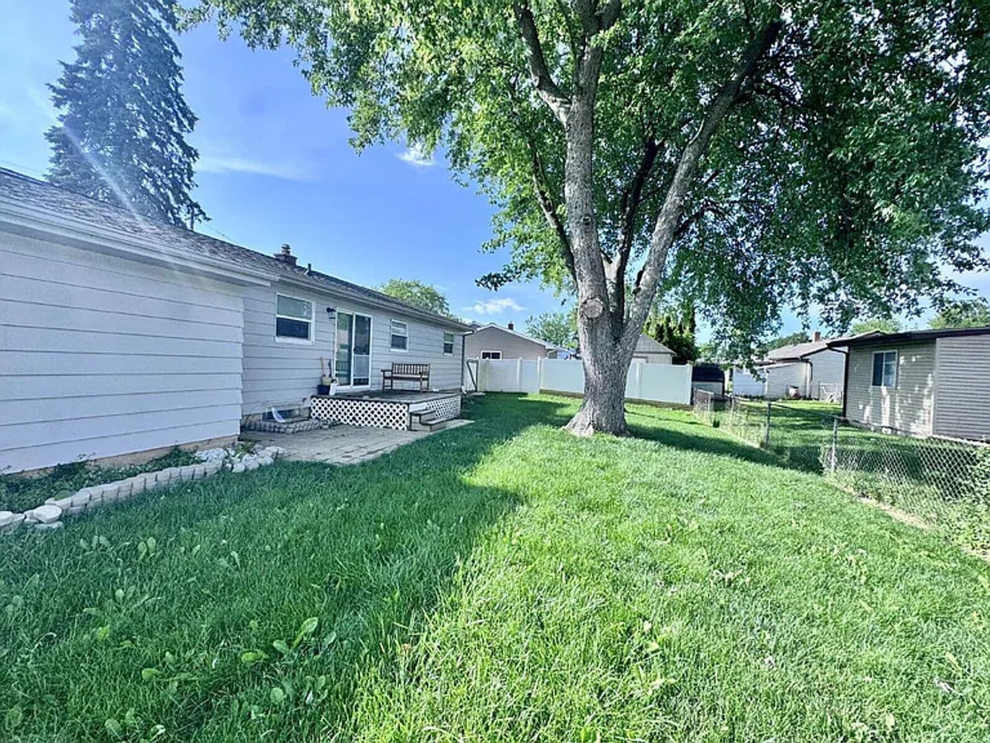 Saginaw House: 2620 Duane Dr