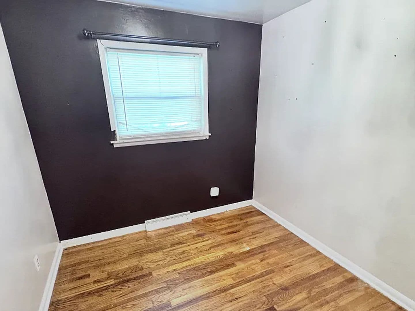 Saginaw House: 2620 Duane Dr