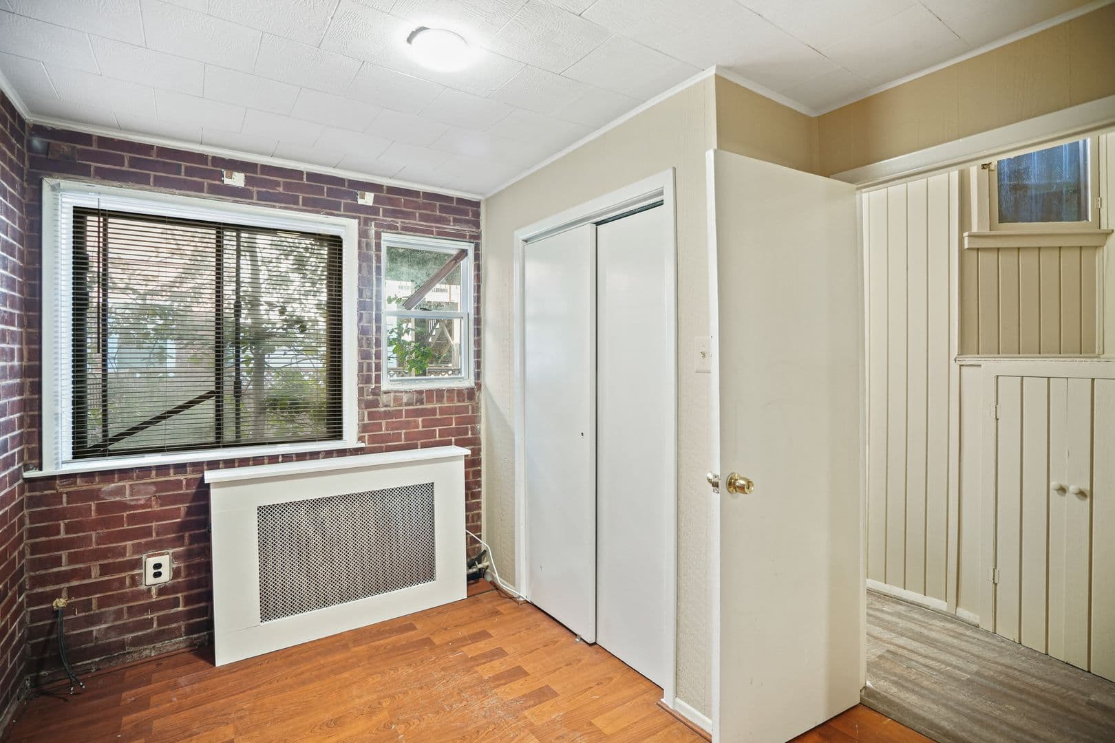 Washington Apartment: 1904 Constitution Ave NE  - Unit 3
