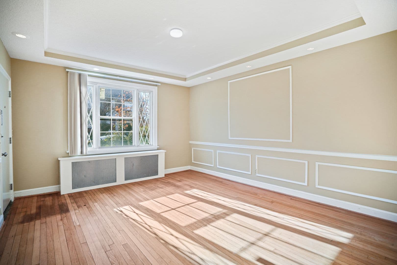 Washington Apartment: 1904 Constitution Ave NE  - Unit 3