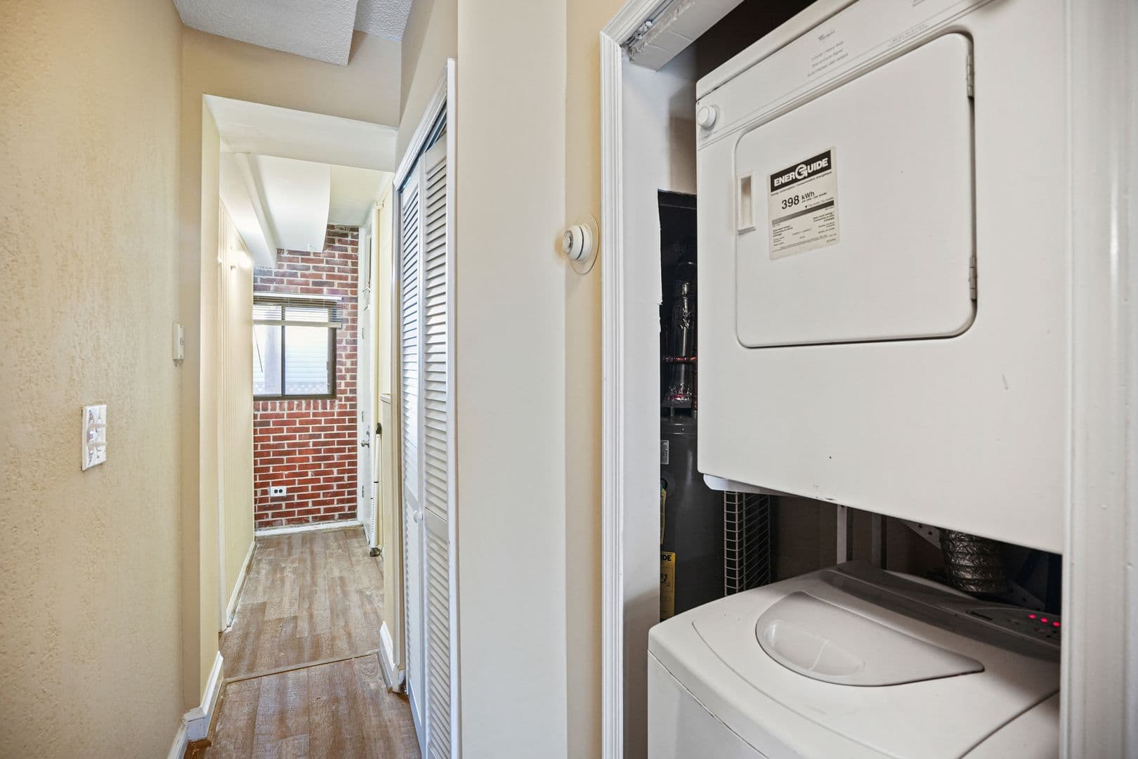 Washington Apartment: 1904 Constitution Ave NE  - Unit 3