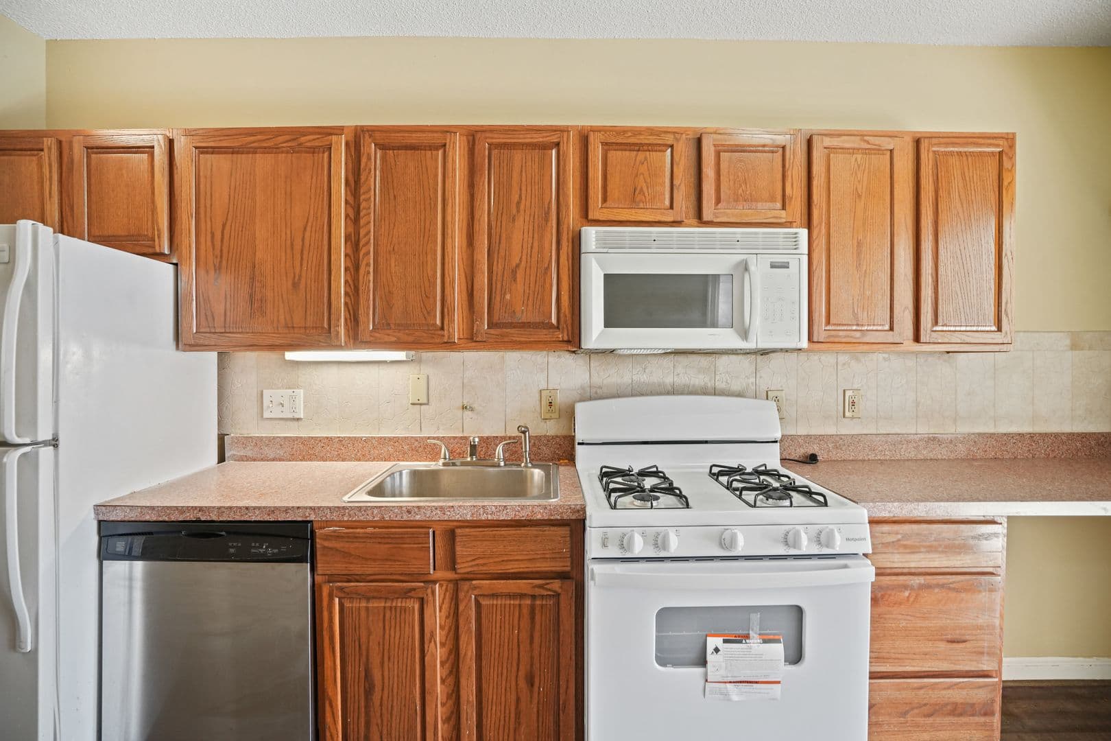 Washington Apartment: 1904 Constitution Ave NE  - Unit 3