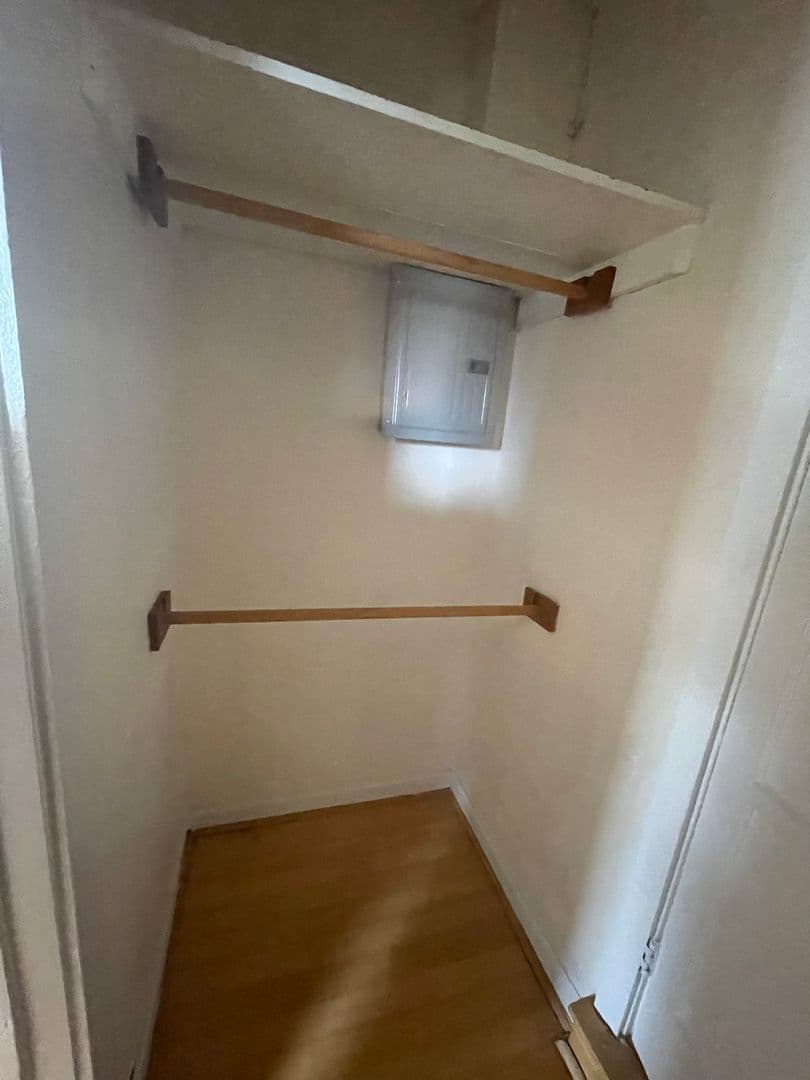 Eustis Apartment: 322 Gottsche Ave