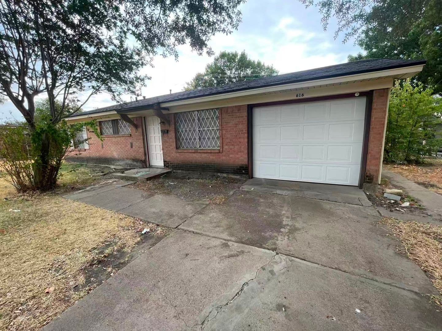 Mesquite House: 616 W Grubb Dr.