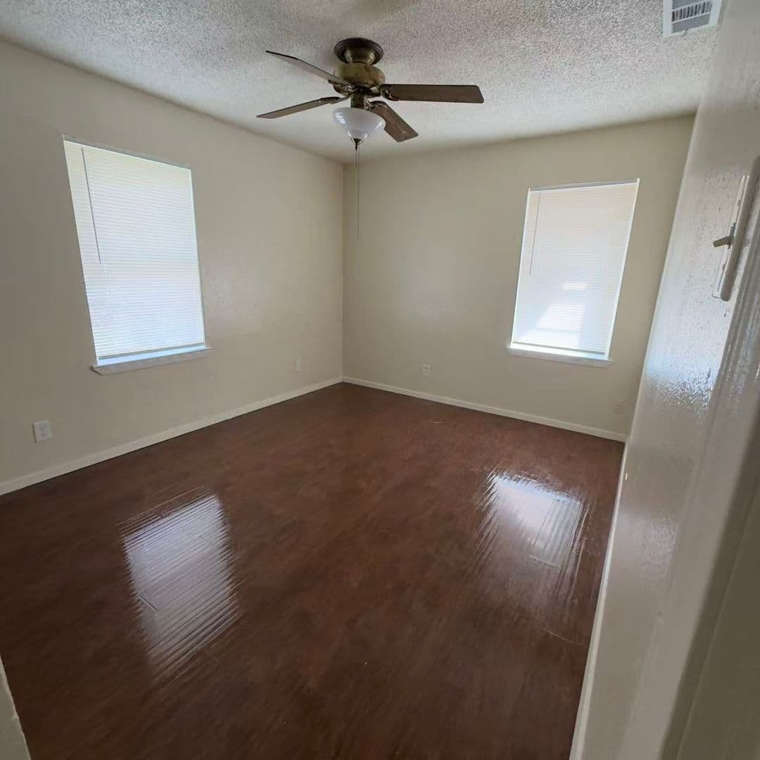 Garland House: 2913 Gardenia Dr