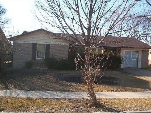 Garland House: 2913 Gardenia Dr