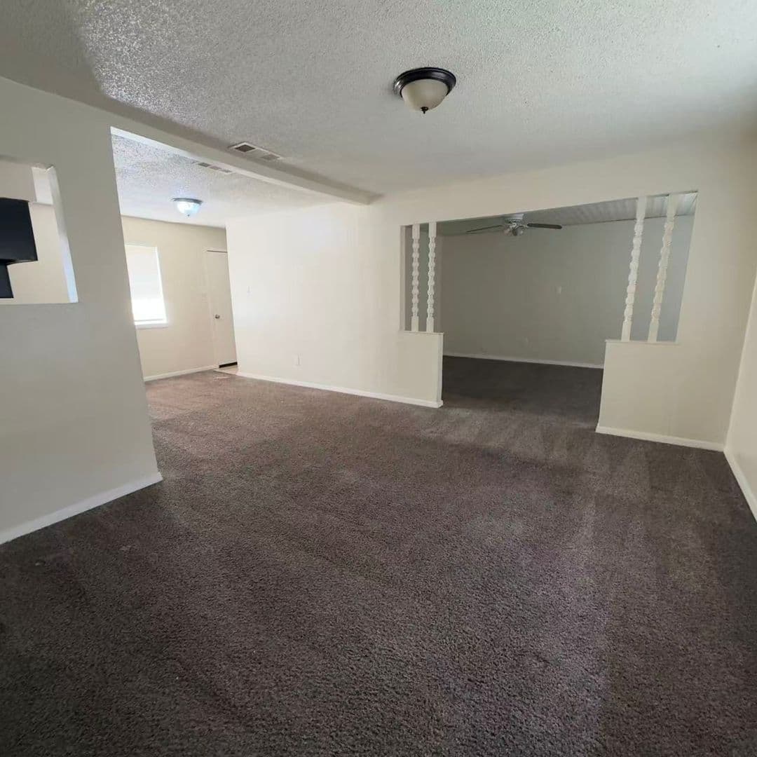 Garland House: 2913 Gardenia Dr