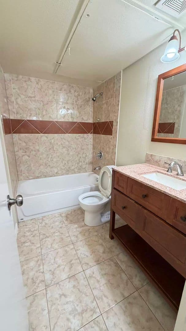 Plano House: 3324 Tarkio Road