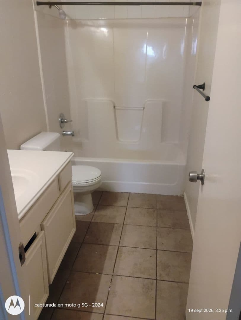 Rowlett House: 7701 Tidewater Dr