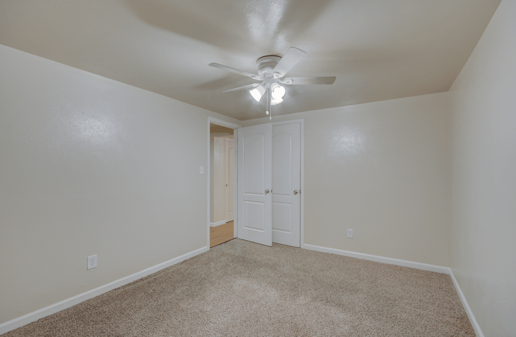 Lakewood Apartment: 375 S. Depew St.