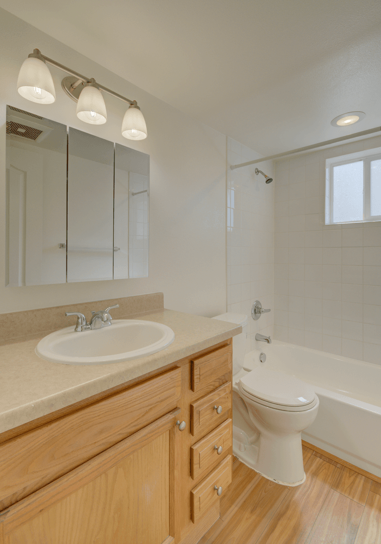Lakewood Apartment: 375 S. Depew St.