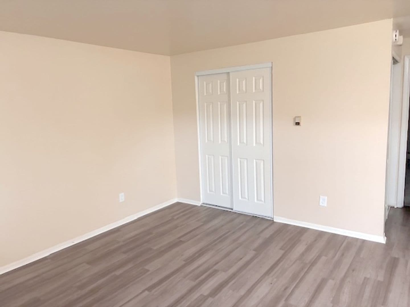 Lakewood Apartment: 375 S. Depew St.