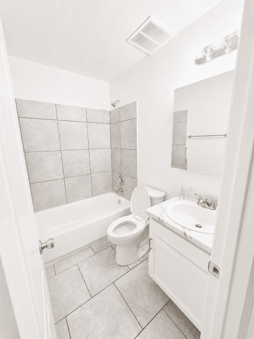 Denver Apartment: Arizona Apartments