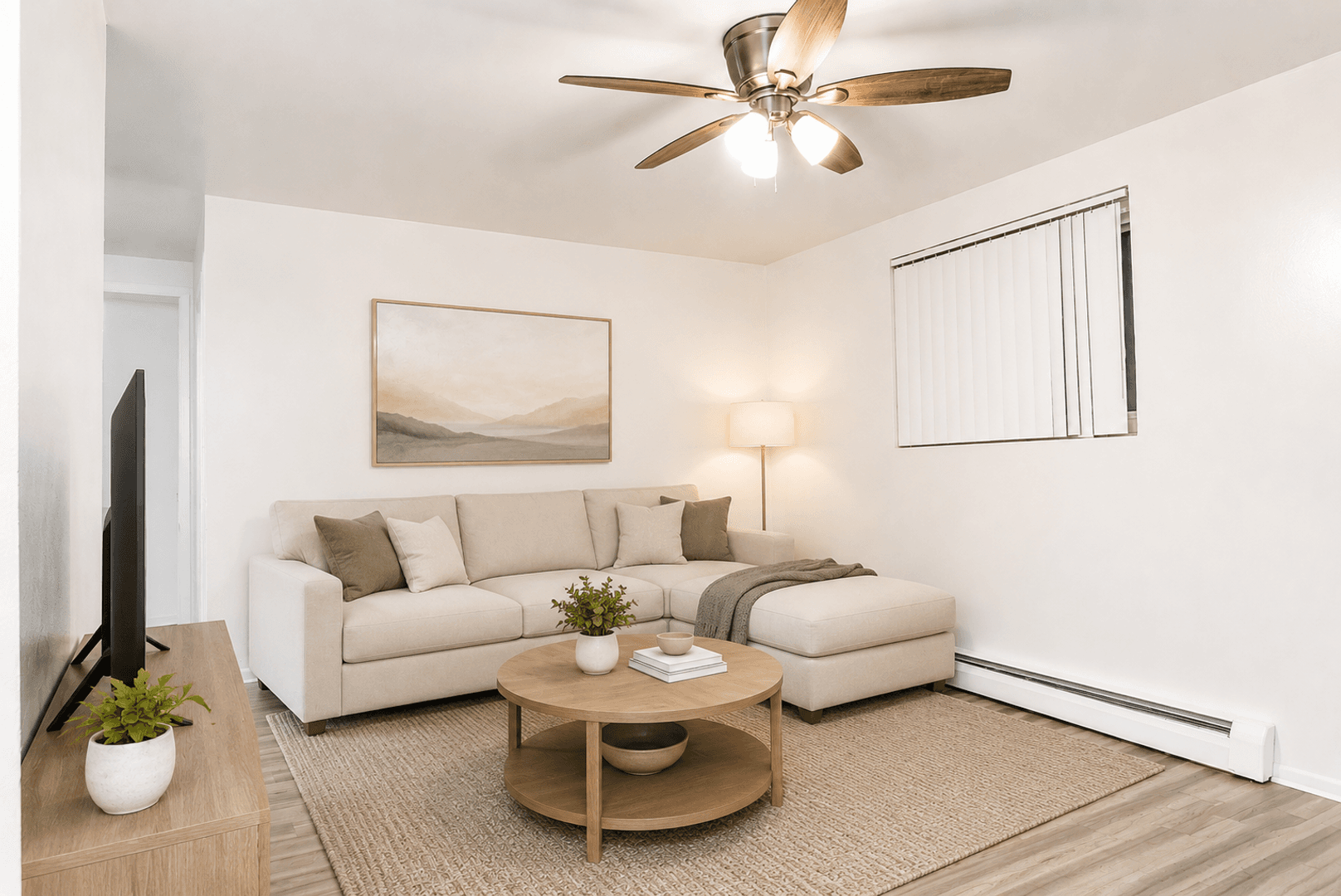 Lakewood Apartment: Zephyr Apartments