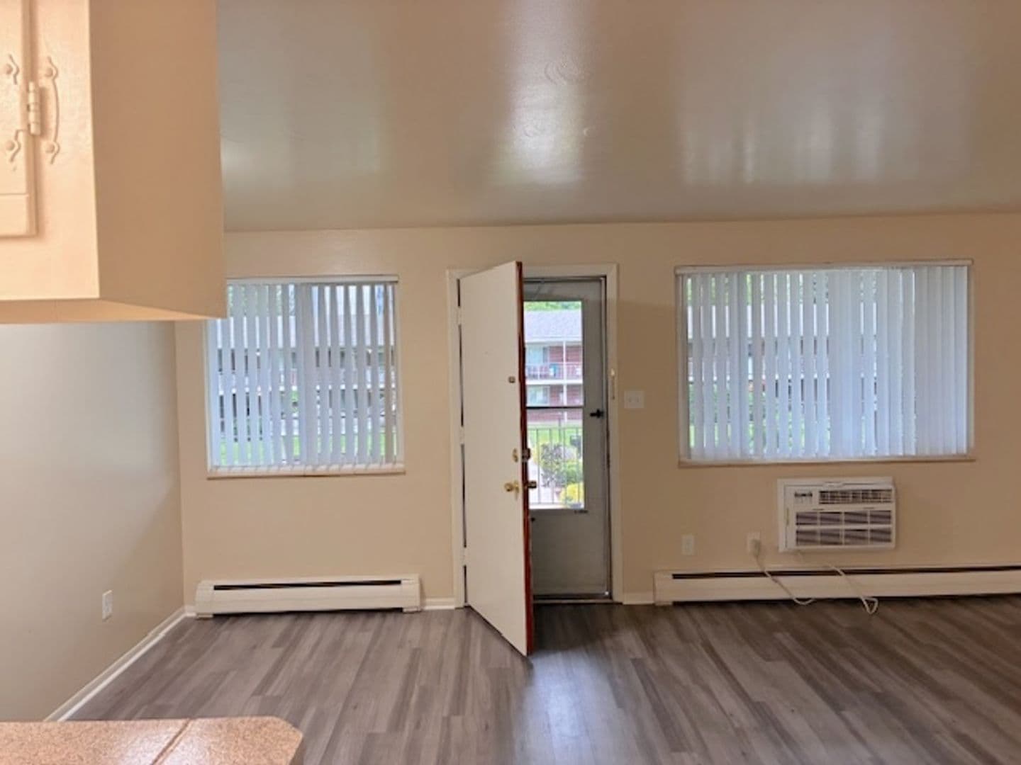 Lakewood Apartment: 375 S. Depew St.