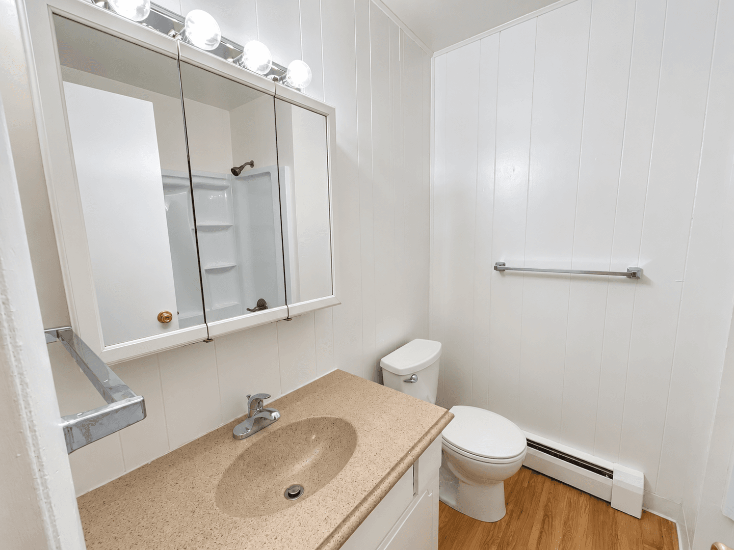 Lakewood Apartment: Zephyr Apartments