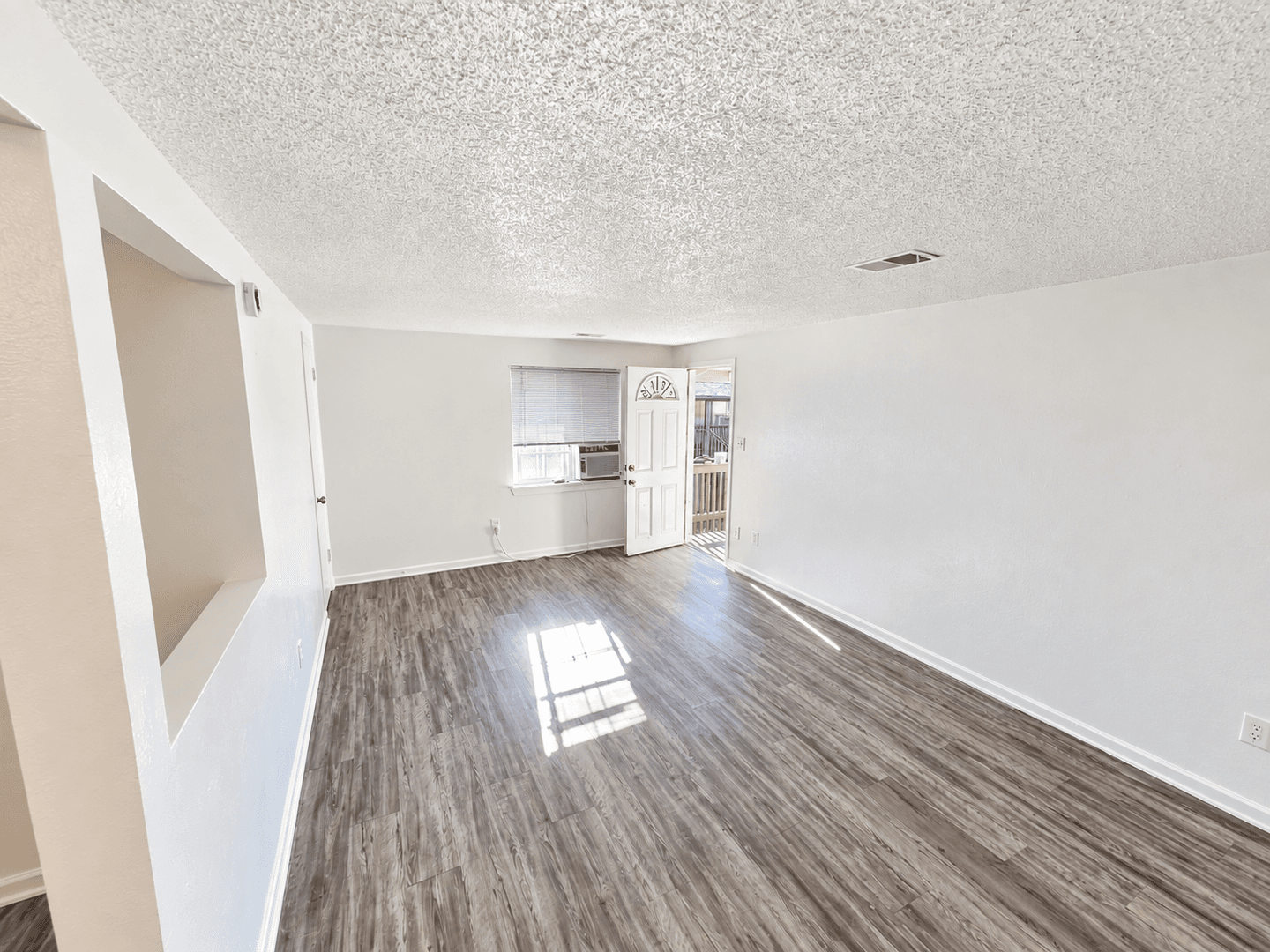 Lakewood Apartment: 8101-8195 W. 9th Ave