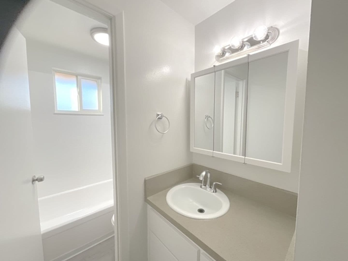 Lakewood Apartment: 375 S. Depew St.