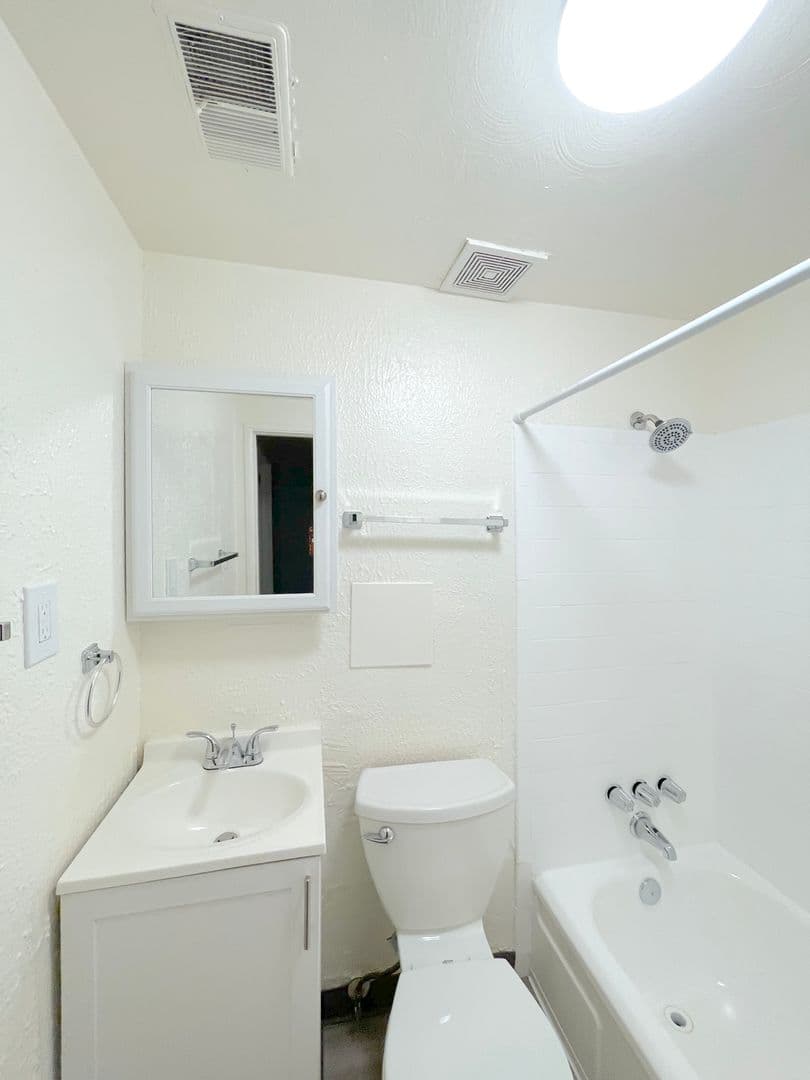 Lakewood Apartment: 8101-8195 W. 9th Ave