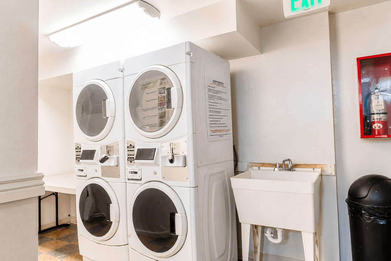 Lakewood Apartment: Zephyr Apartments