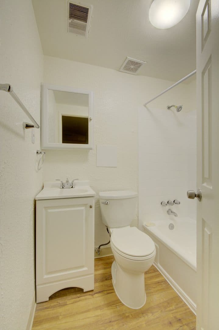 Lakewood Apartment: 8101-8195 W. 9th Ave
