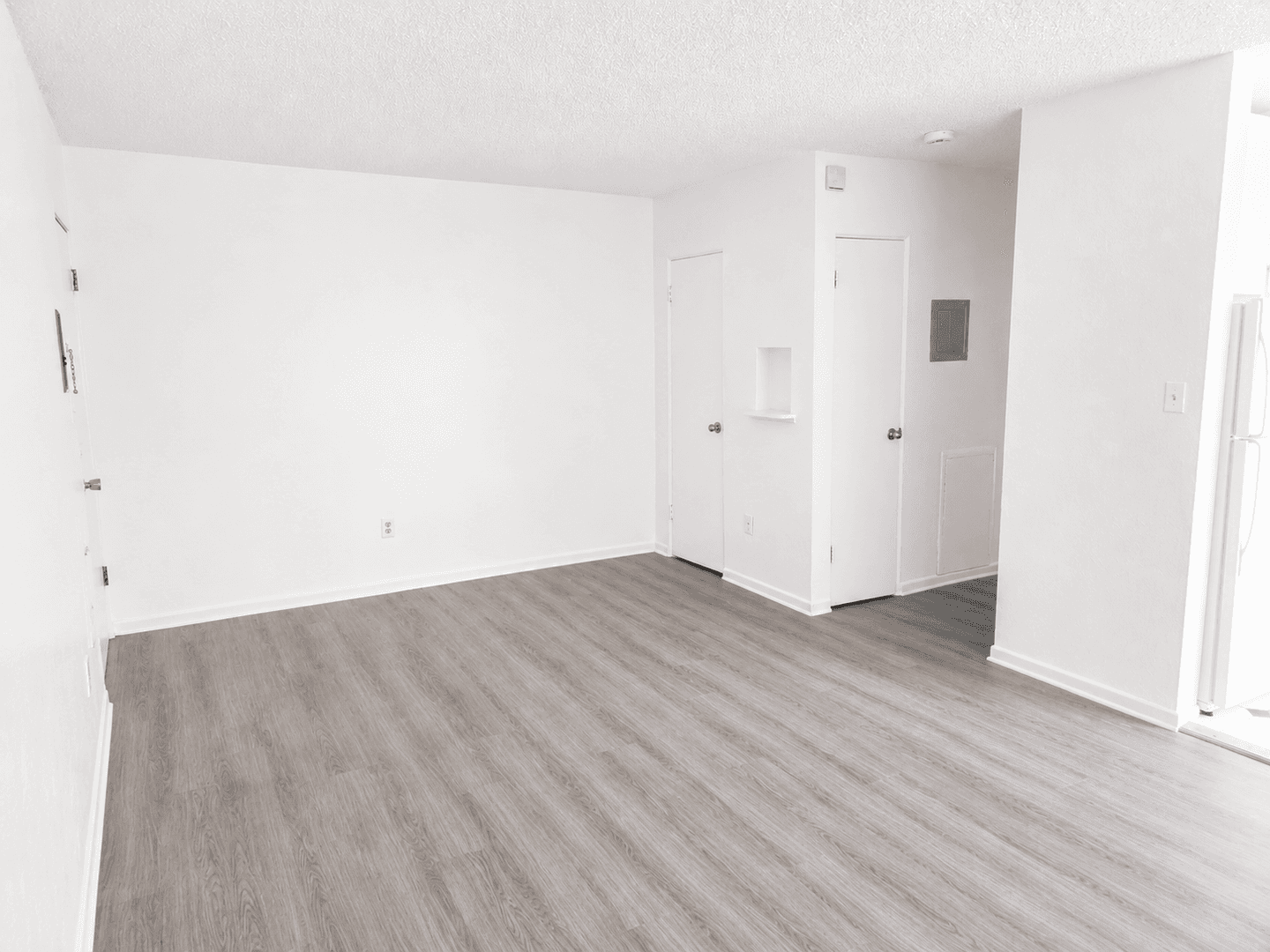 Denver Apartment: 4720 E 8th Ave