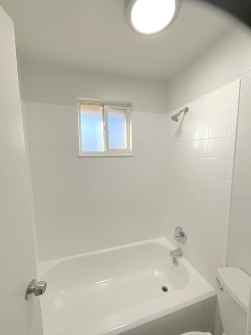 Lakewood Apartment: 375 S. Depew St.