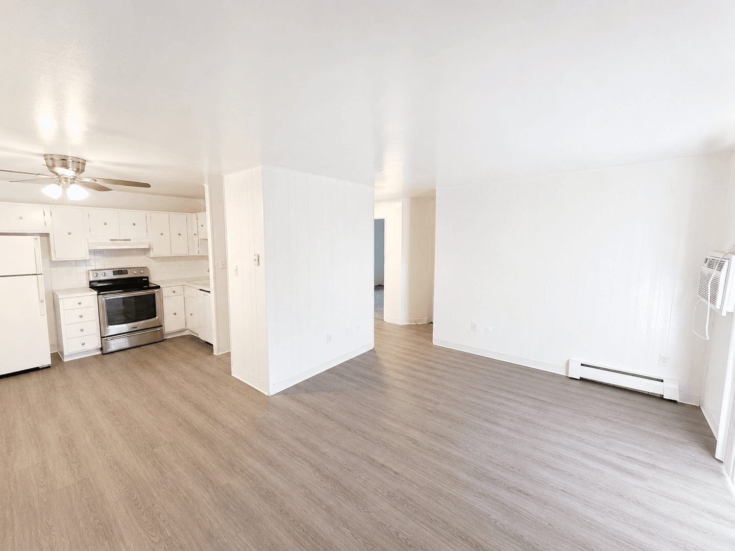 Lakewood Apartment: Zephyr Apartments