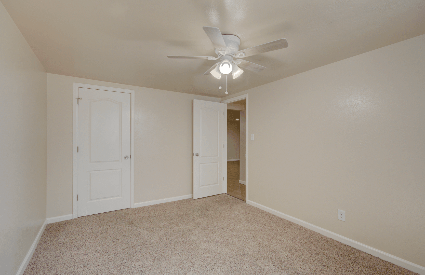 Lakewood Apartment: 375 S. Depew St.