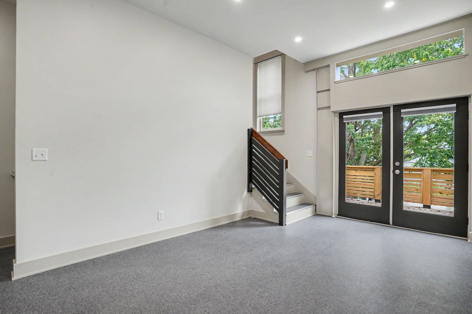 Louisville House: 1105 Logan St