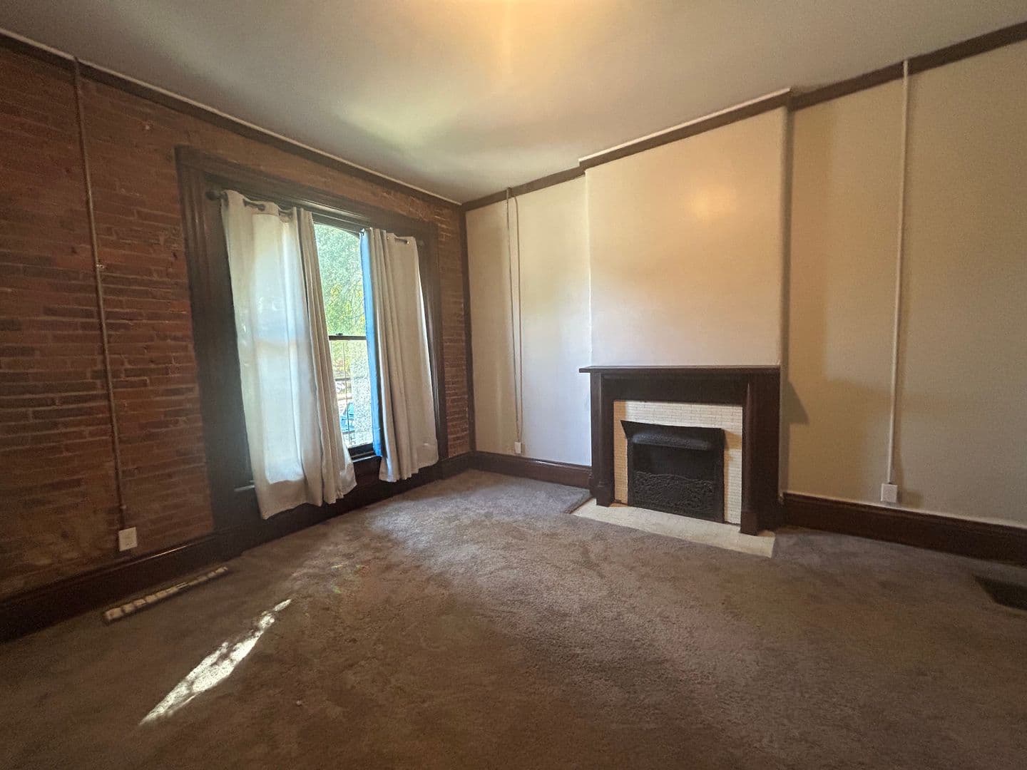 Louisville Apartment: 1108 S 1st Street