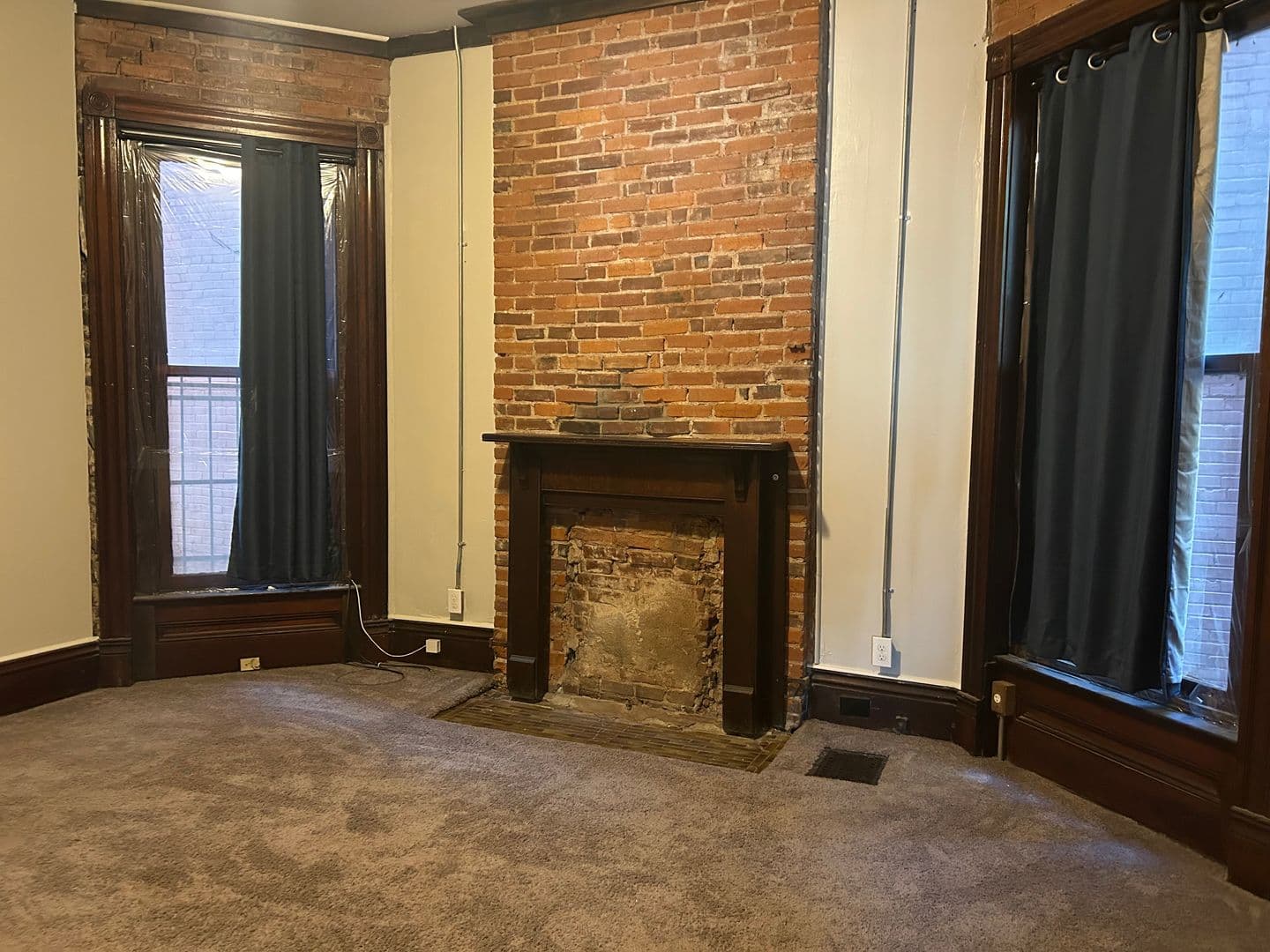 Louisville Apartment: 1108 S 1st Street