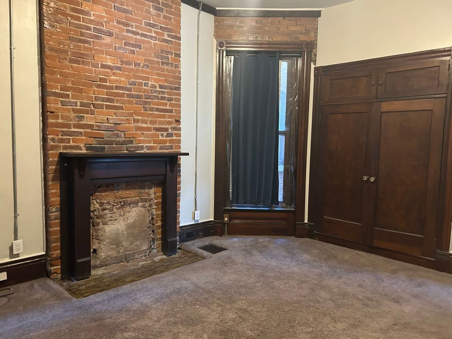Louisville Apartment: 1108 S 1st Street