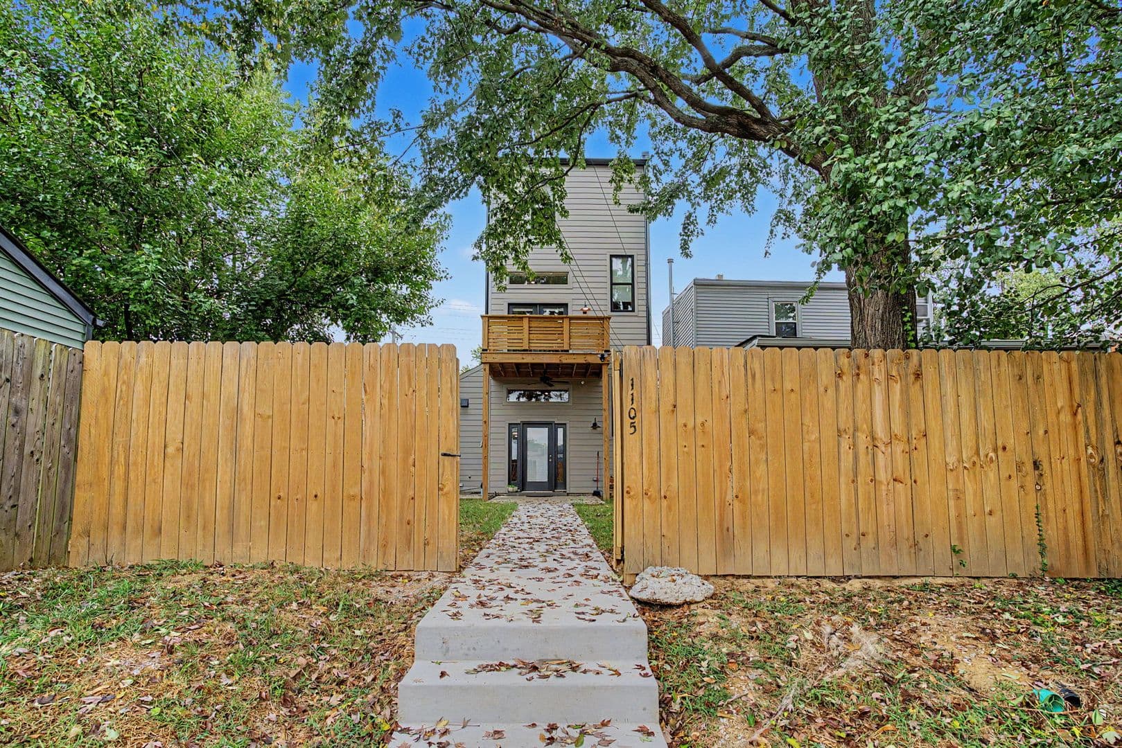 Louisville House: 1105 Logan St