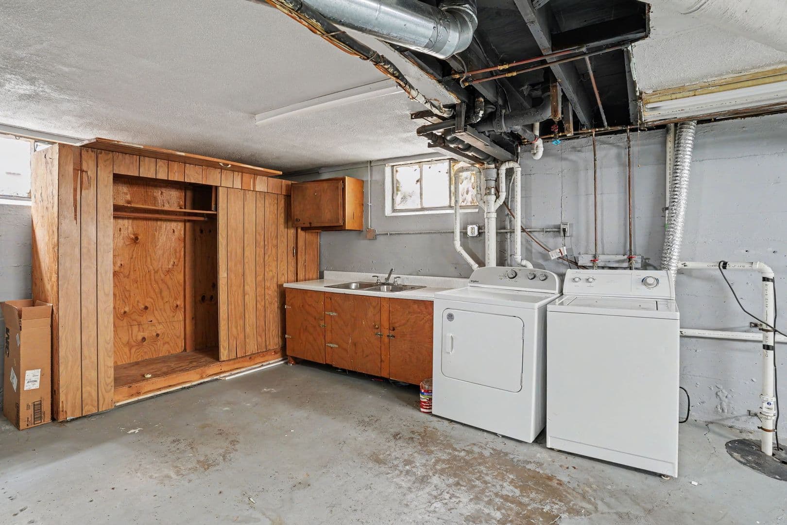 Louisville House: 521 Creel Ave