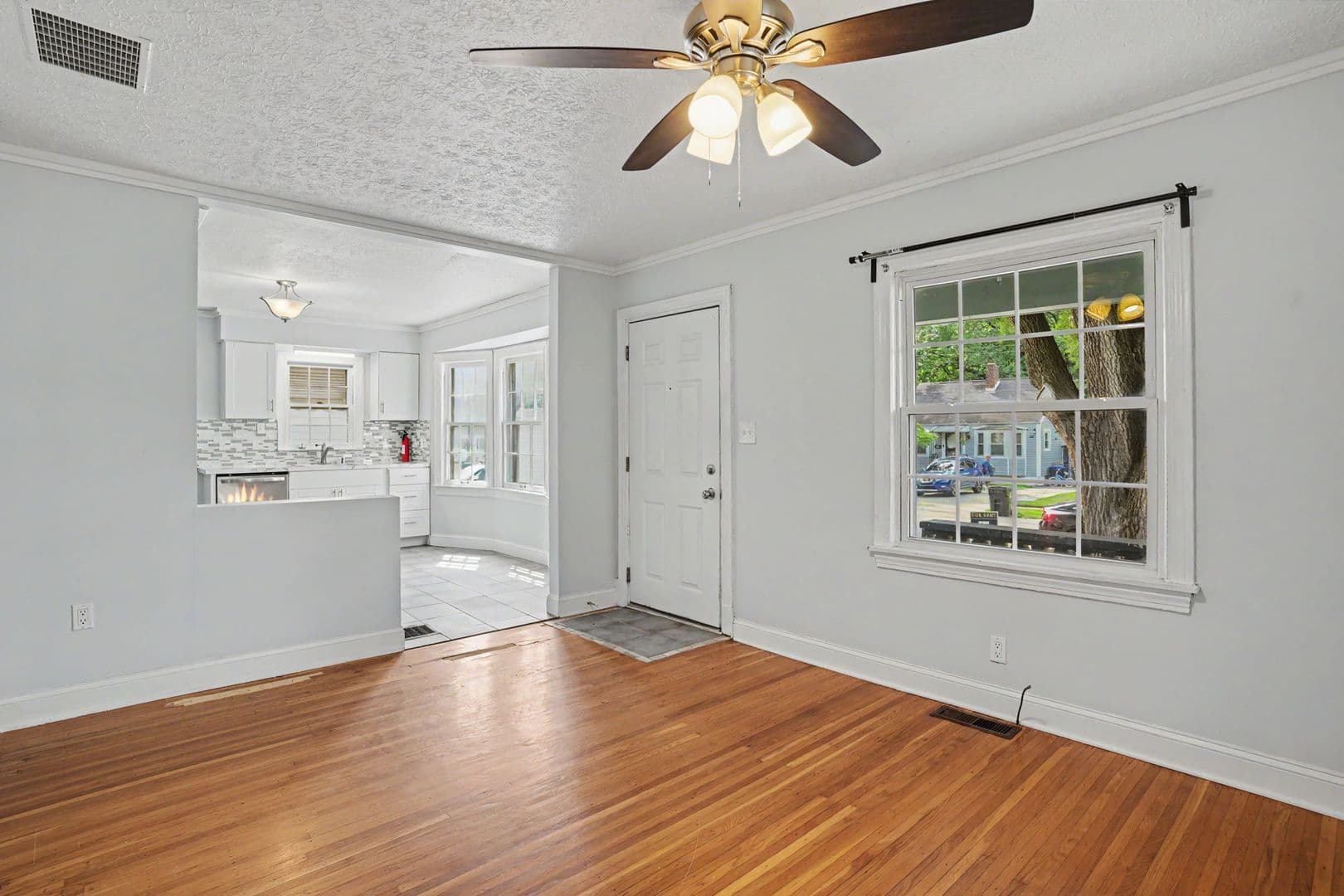 Louisville House: 521 Creel Ave