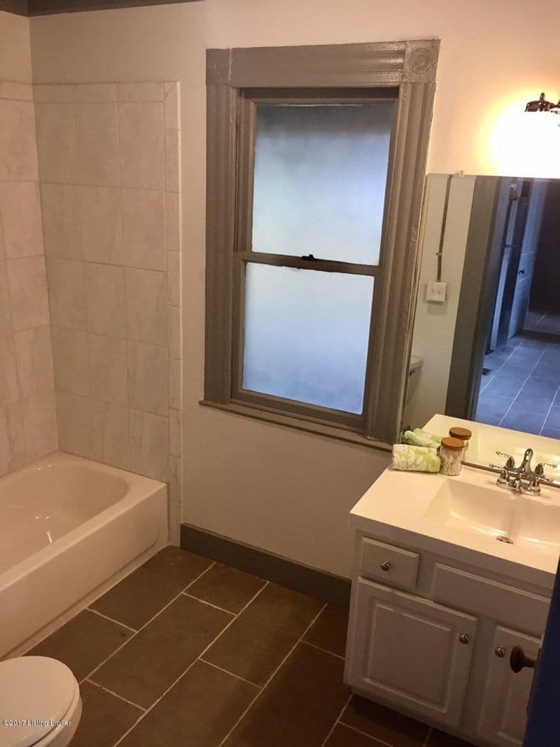 Louisville Apartment: 1108 S 1st Street